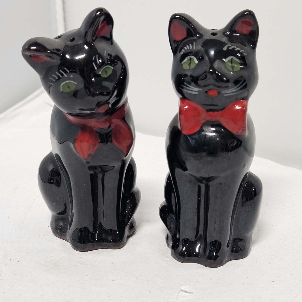 Vintage Shafford Redware Pottery Black CAT Salt & Pepper Shakers MCM - Picture 2 of 8